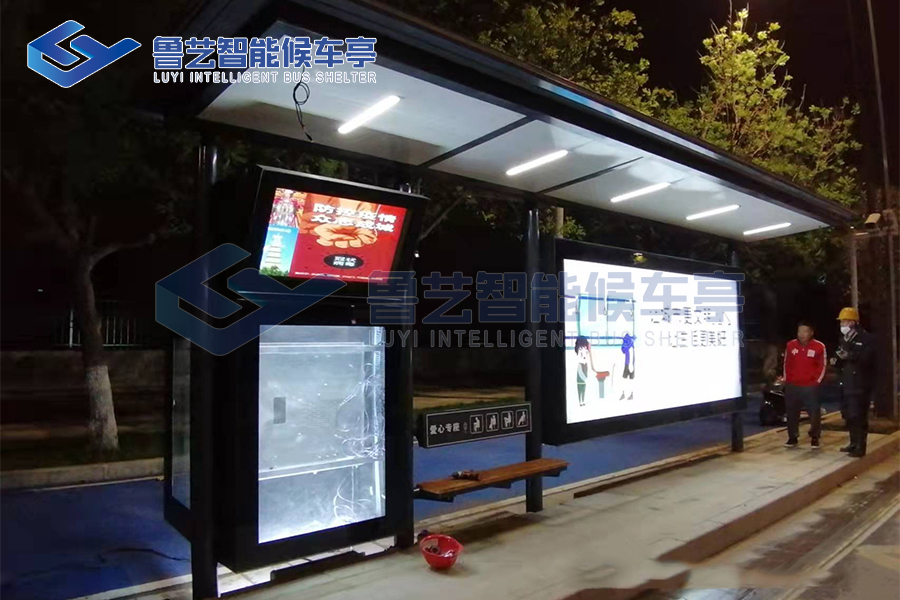 西安訂購制作的公交站臺廠家連夜現場安裝調試