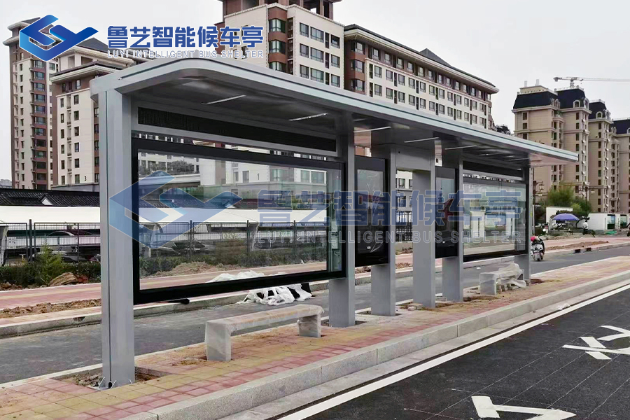 河北智能候車亭項目成功落地安裝施工